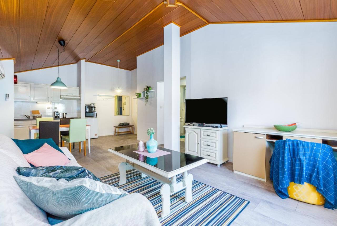 Lara Deluxe Superior 5 Star Apartment, Your Piece Of Heaven By The Sea & Park Novigrad  Zewnętrze zdjęcie